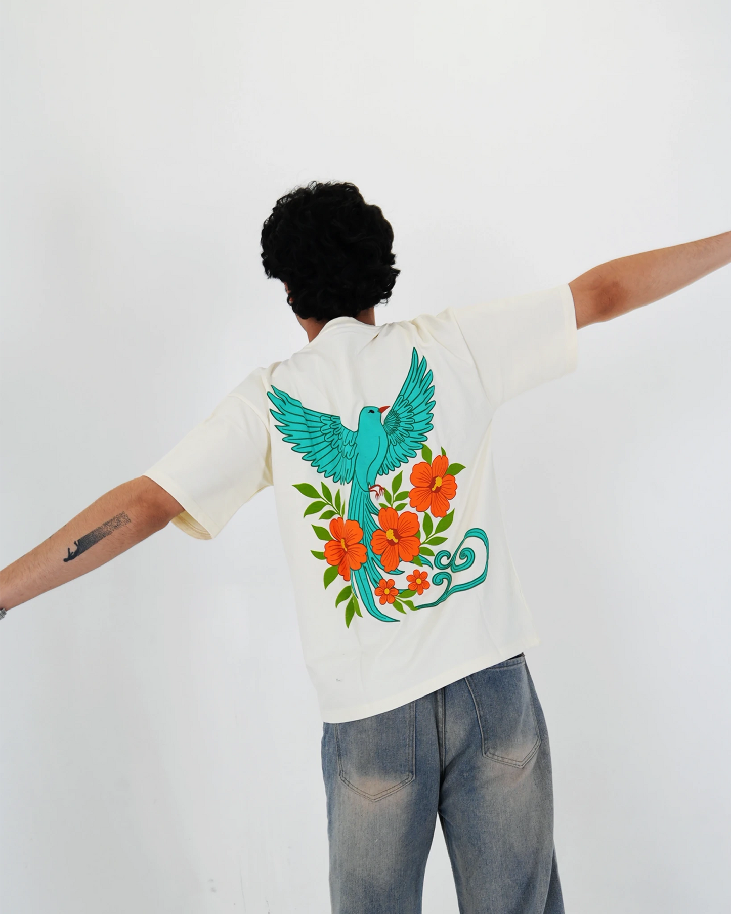 Wings of Bloom - off White Oversized T-shirt - CLORYco.Oversize T-Shirts