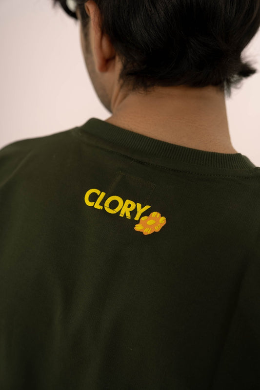 Kahlo’s Foliage - Olive Green Oversized Graphic T Shirt - CLORYco.Oversize T-Shirts